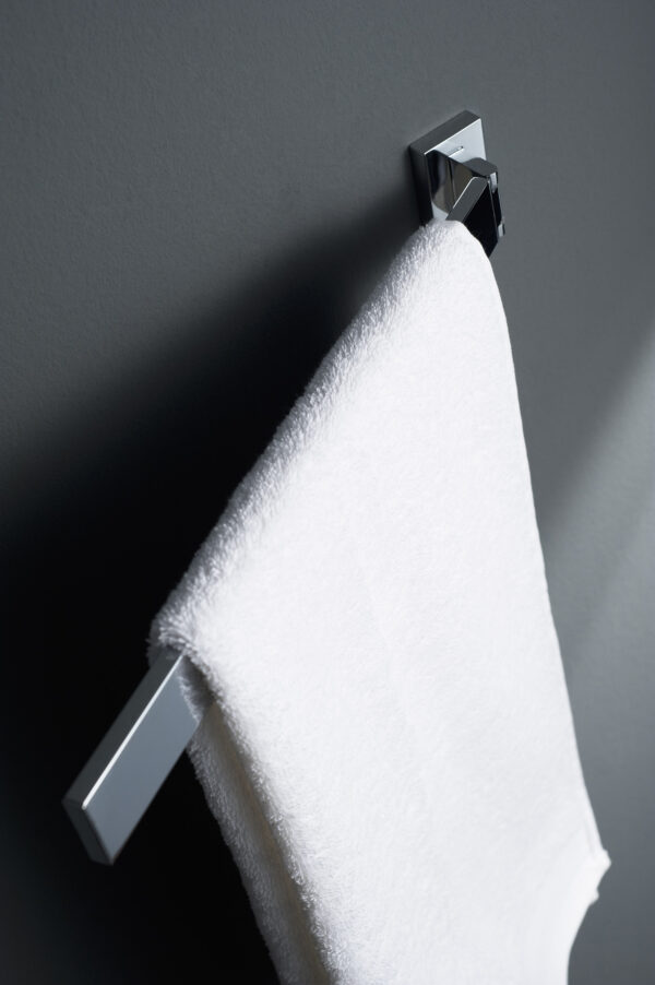 Edge Adjustable Towel Bar Chrome - Image 3