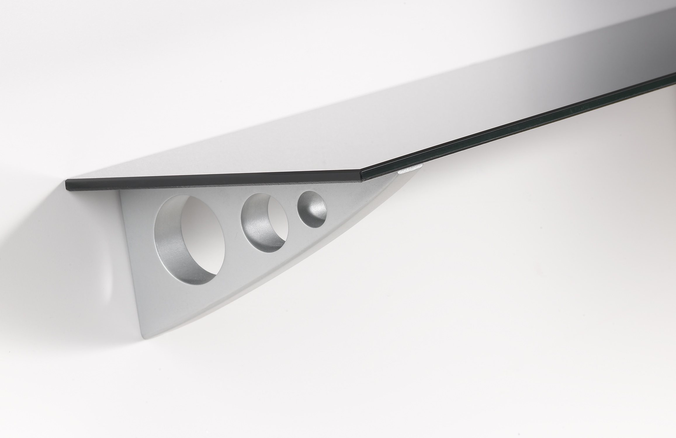 Puzzle Black Glass 7x24 Shelf Kit with Tectur Brackets - Image 4