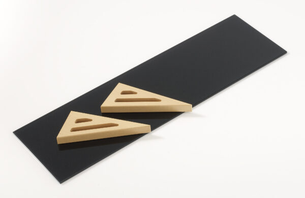 Puzzle Black Glass 7x24 Shelf Kit with Jet Brackets - Image 4