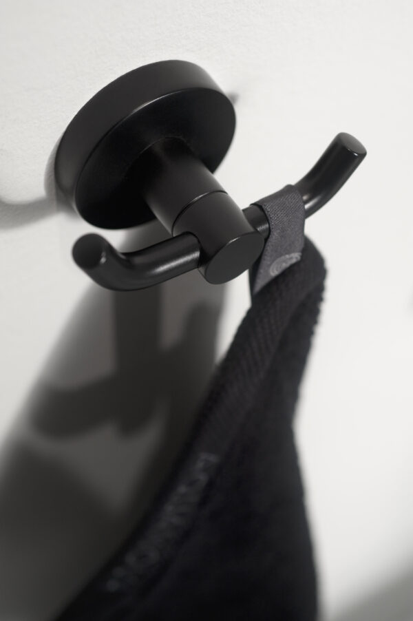 Kosmos Double Hook Black
