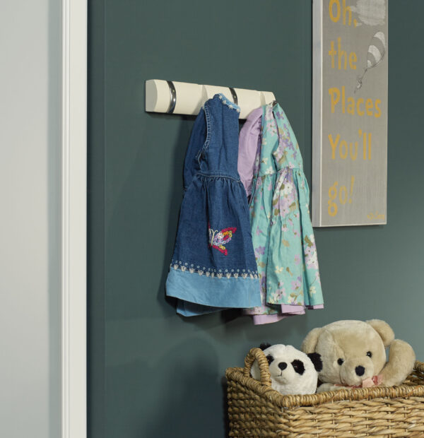 Coat Hideaway Round Hanger White 4 Hooks - Image 3