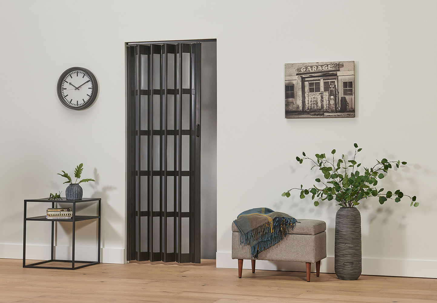 Express One Plus 36x80 Vinyl Folding door - Image 4