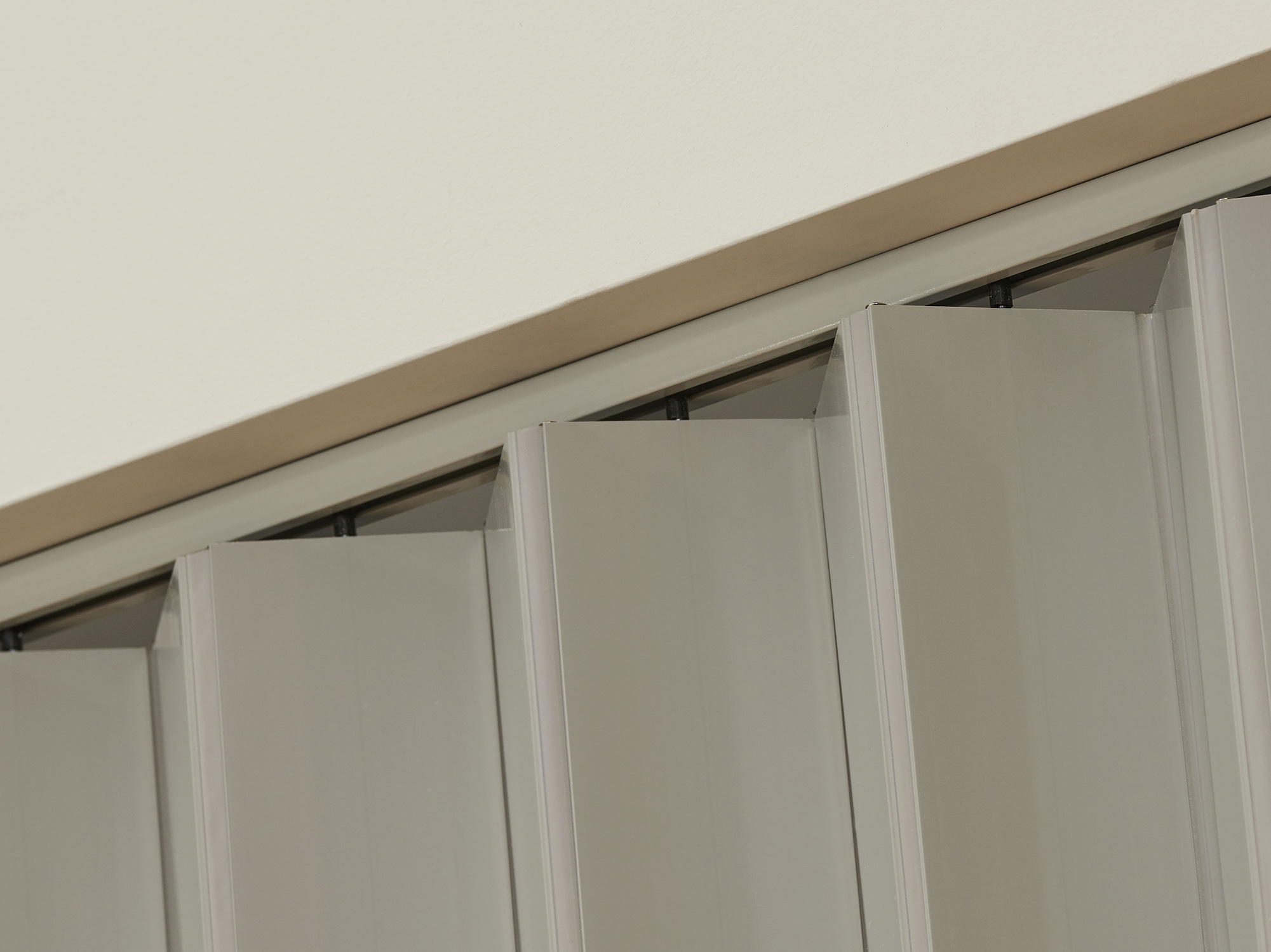 Express One 36x80 Vinyl Folding door - Image 7