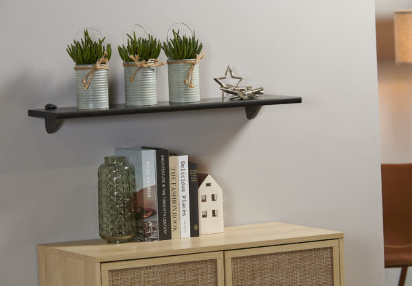 Gallery 8x32 Black Shelf Kit with Pelican Brackets - Image 2