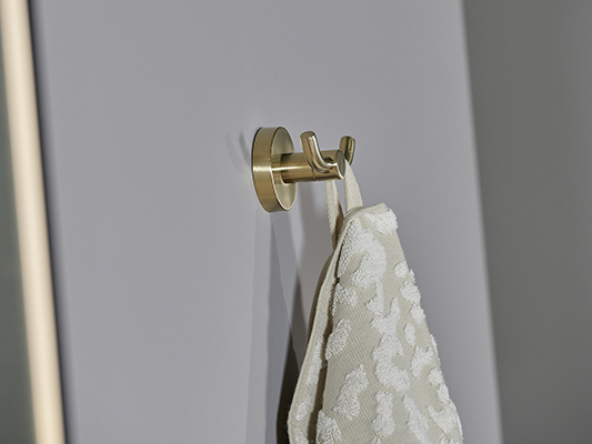 Coat Hangers & Wall Hooks