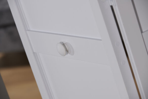 Seabrooke Shaker Style Vinyl Bifold Door - Image 3