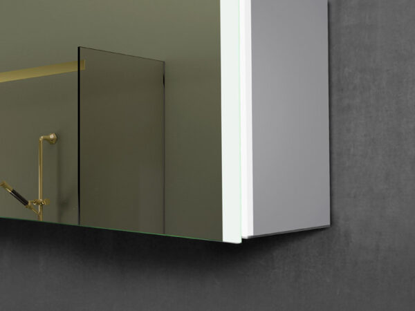 Vienna LED Mirror Detail